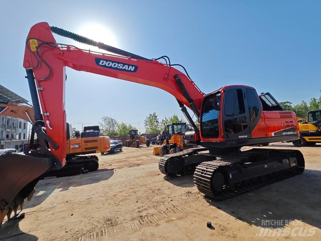 Doosan DX 225 LC Beltegraver