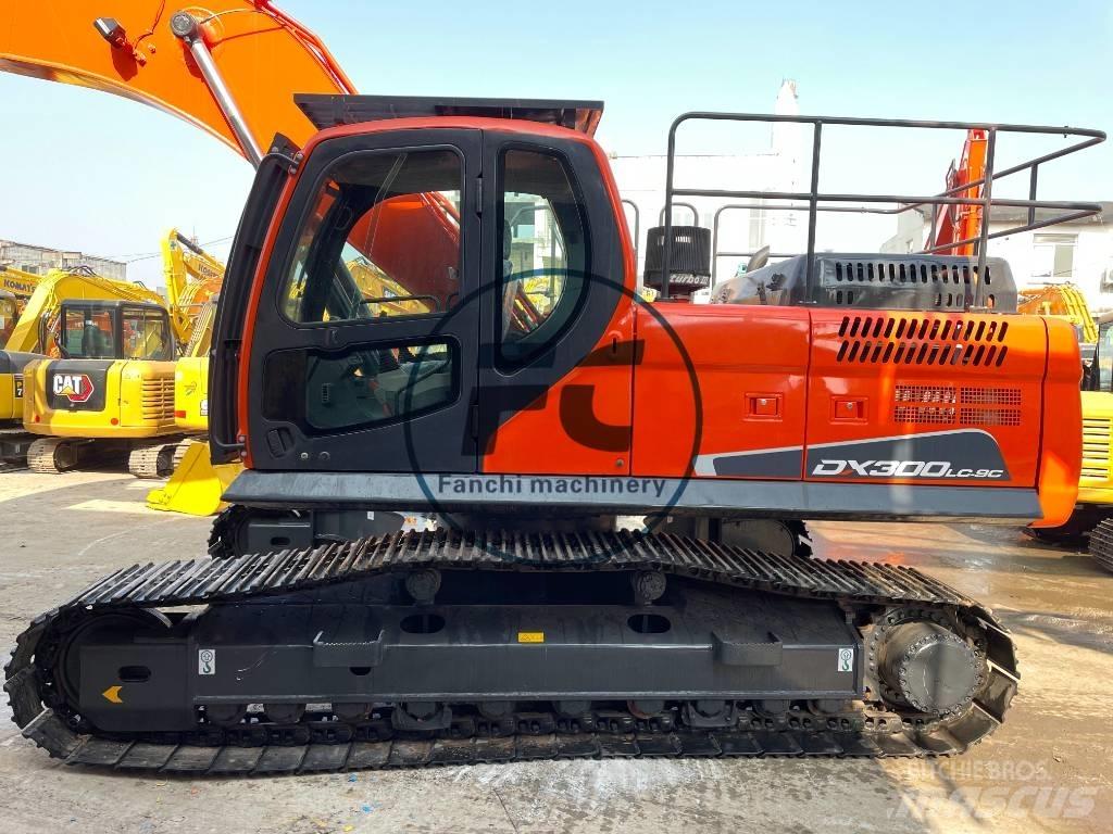 Doosan DX300 Beltegraver