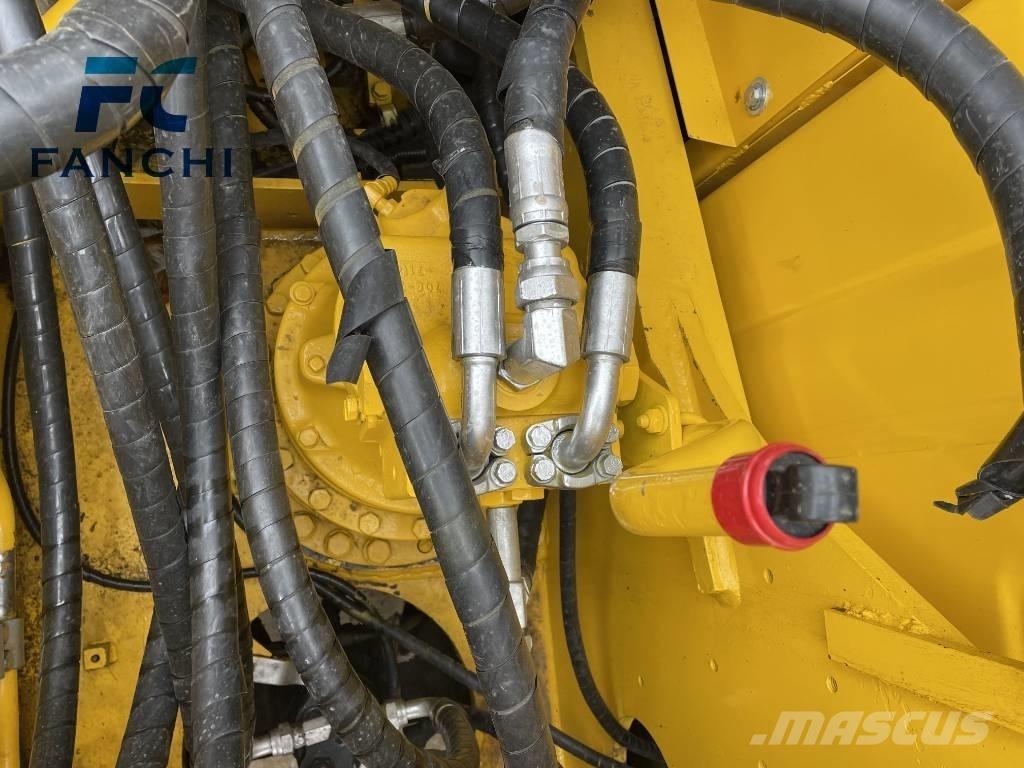 Komatsu PC210 Beltegraver
