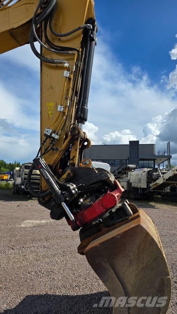 CAT 325FLCR Beltegraver