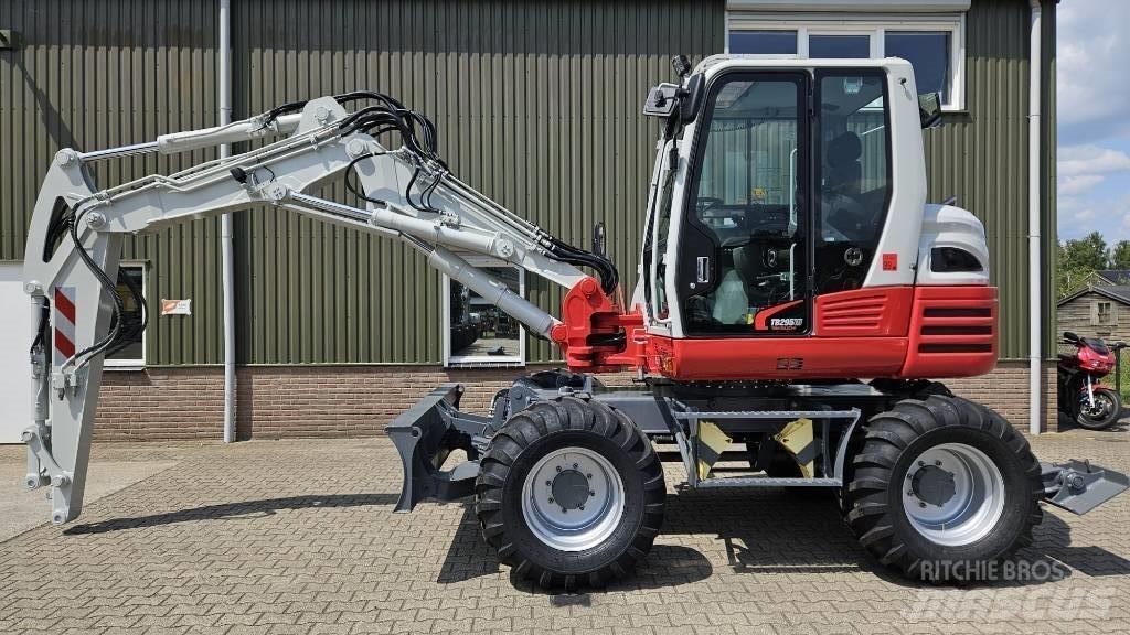 Takeuchi TB295W Hjulgravere