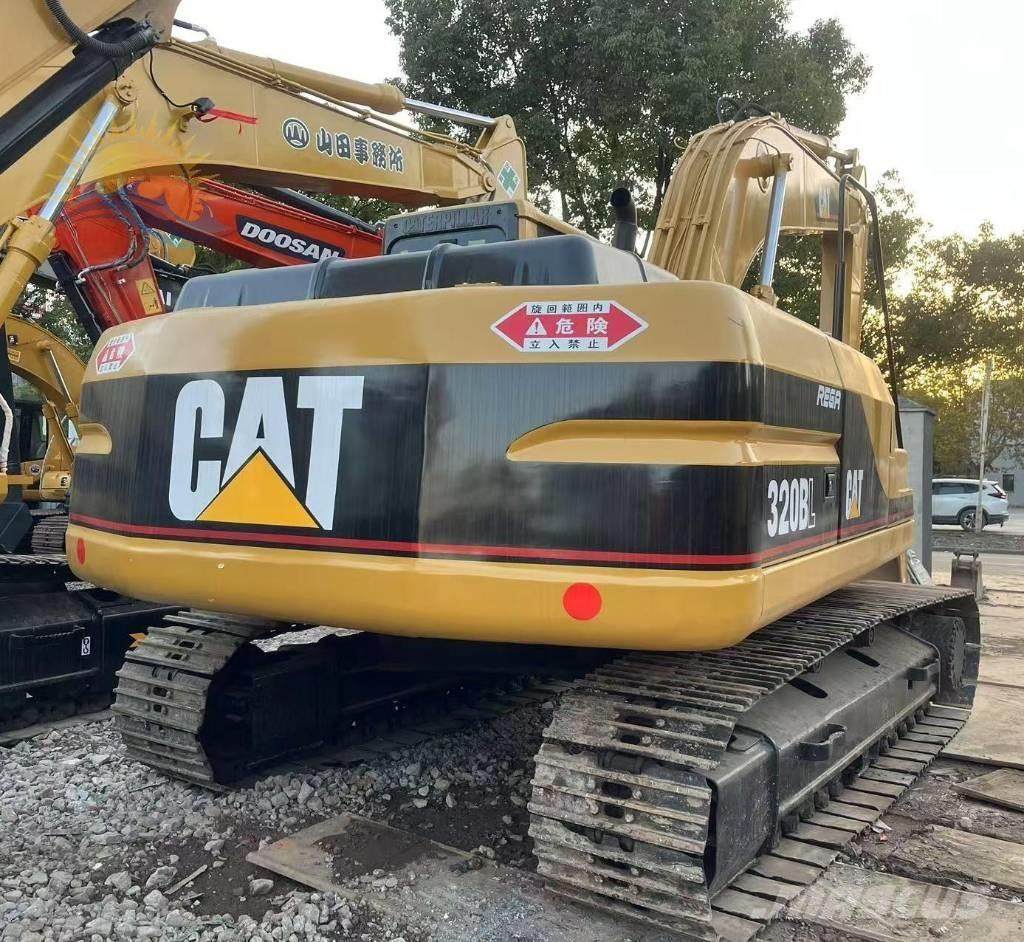 CAT 320 B Beltegraver