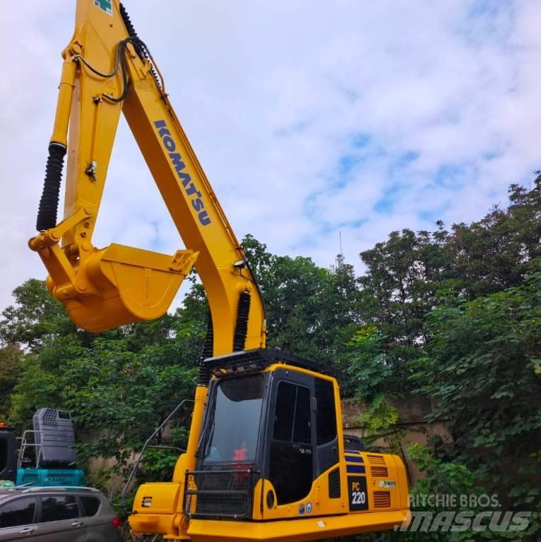 Komatsu PC 220-7 Beltegraver