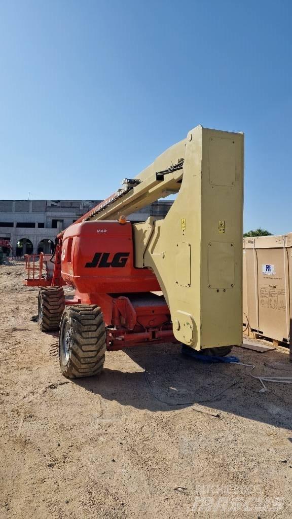 JLG 800AJ Leddede bomlifter