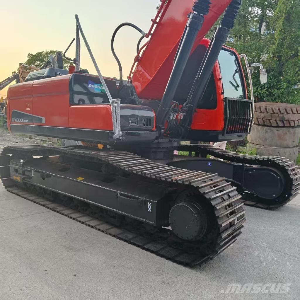 Doosan DX 300 Beltegraver