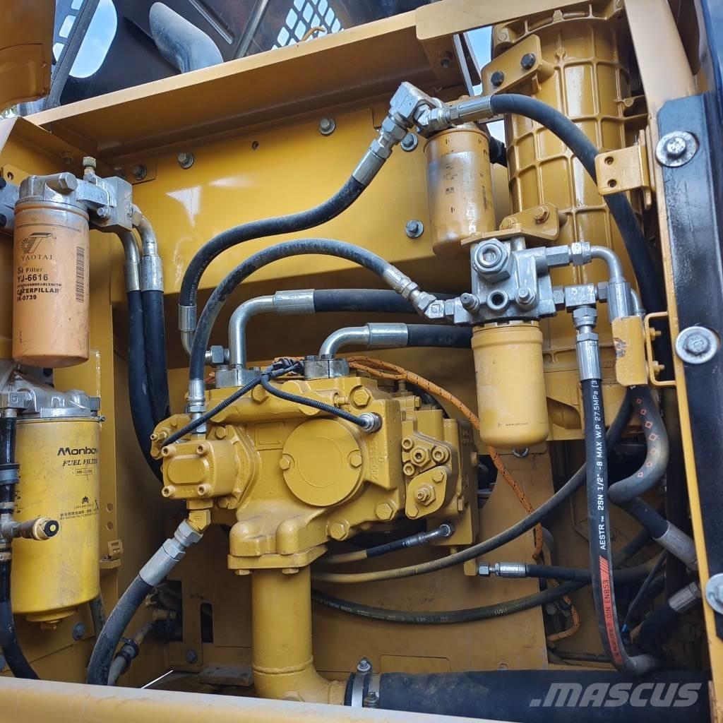 CAT 320 D Beltegraver