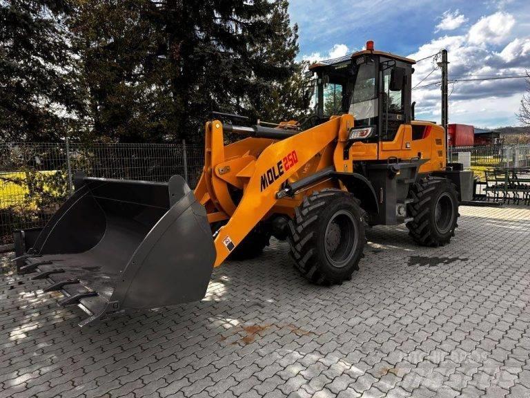 Mole 250 Frontlastere og graveredskap