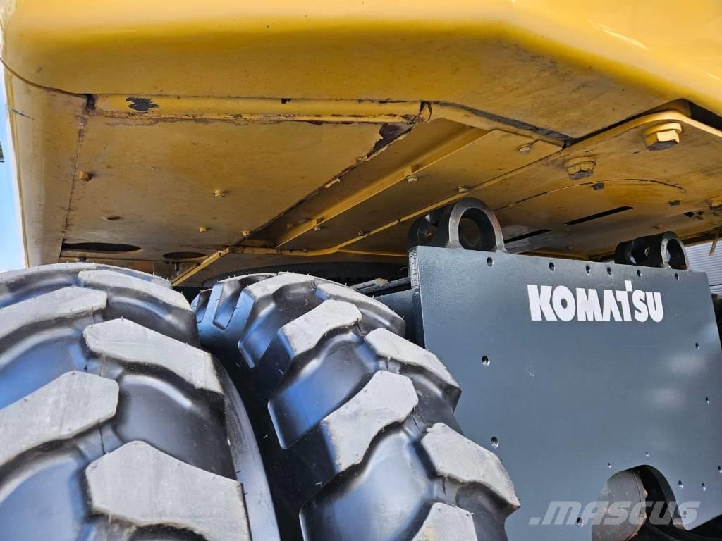 Komatsu PW 148-8 Hjulgravere