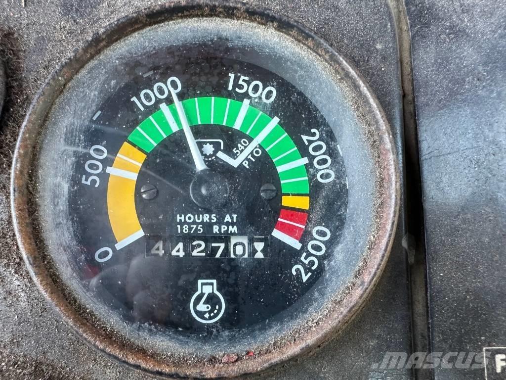 Massey Ferguson 265 Traktorer