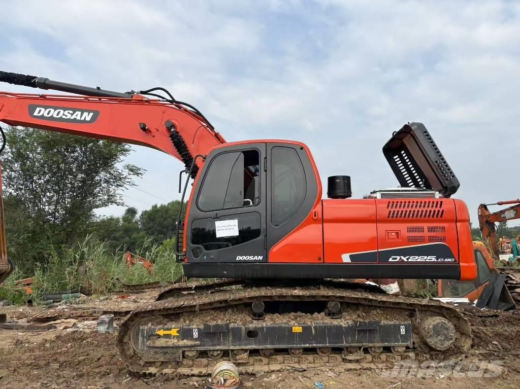 Doosan DX225LC-9C Beltegraver
