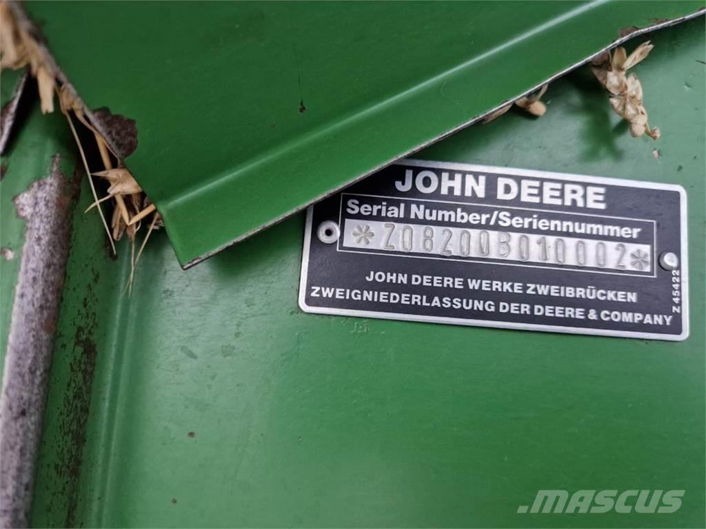 John Deere 2066 Skurtreskere