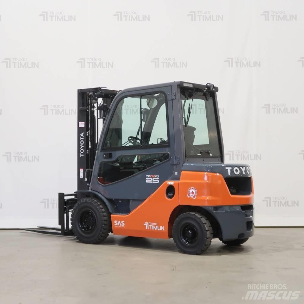 Toyota 52-8FDF25 Diesel Trucker