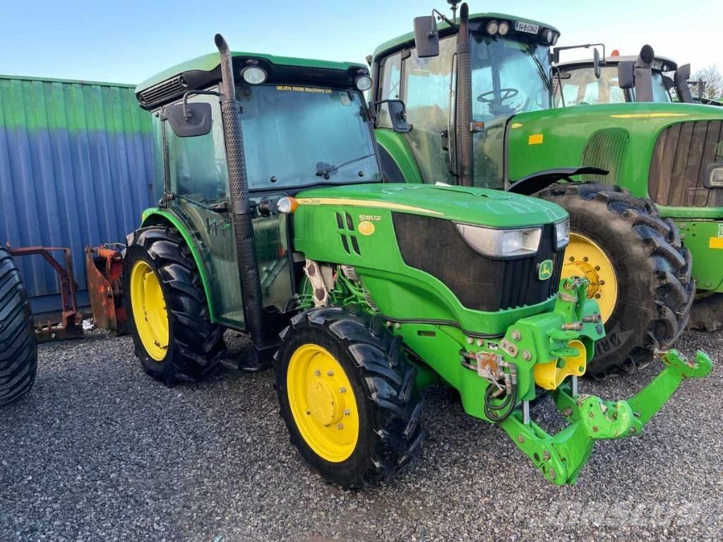 John Deere 5085 GF Traktorer