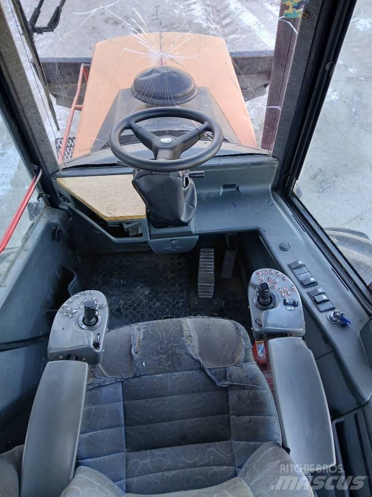 Komatsu 840.3 Lassbærere