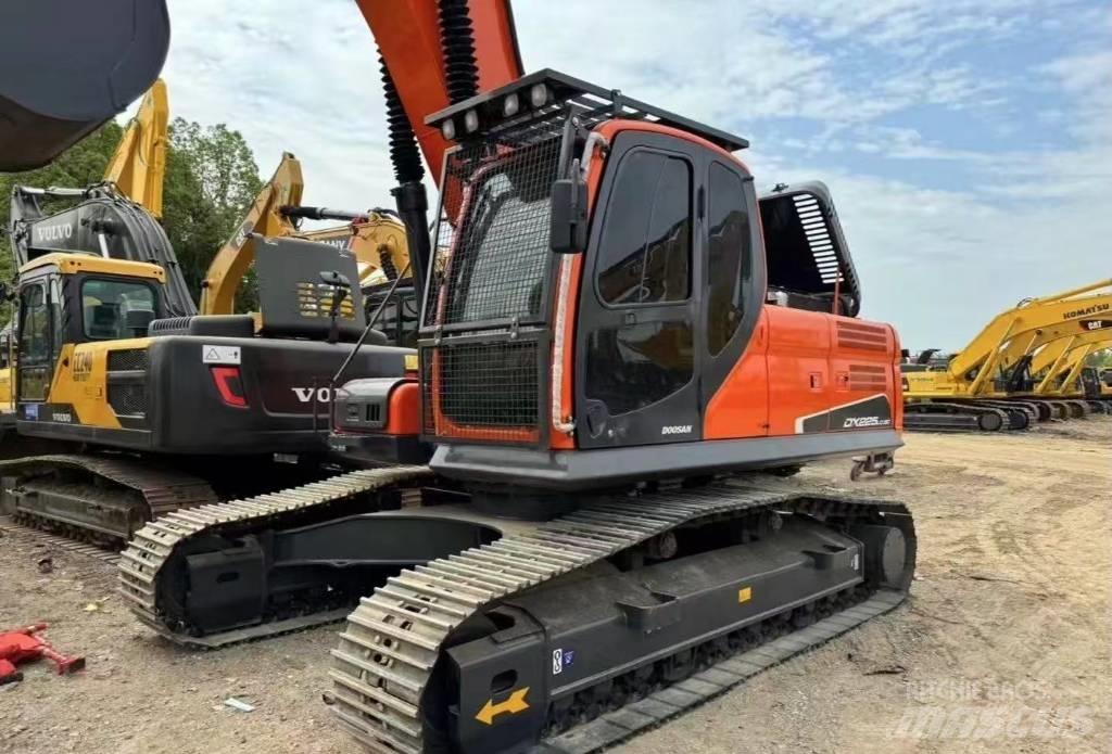 Doosan DX 225 Beltegraver