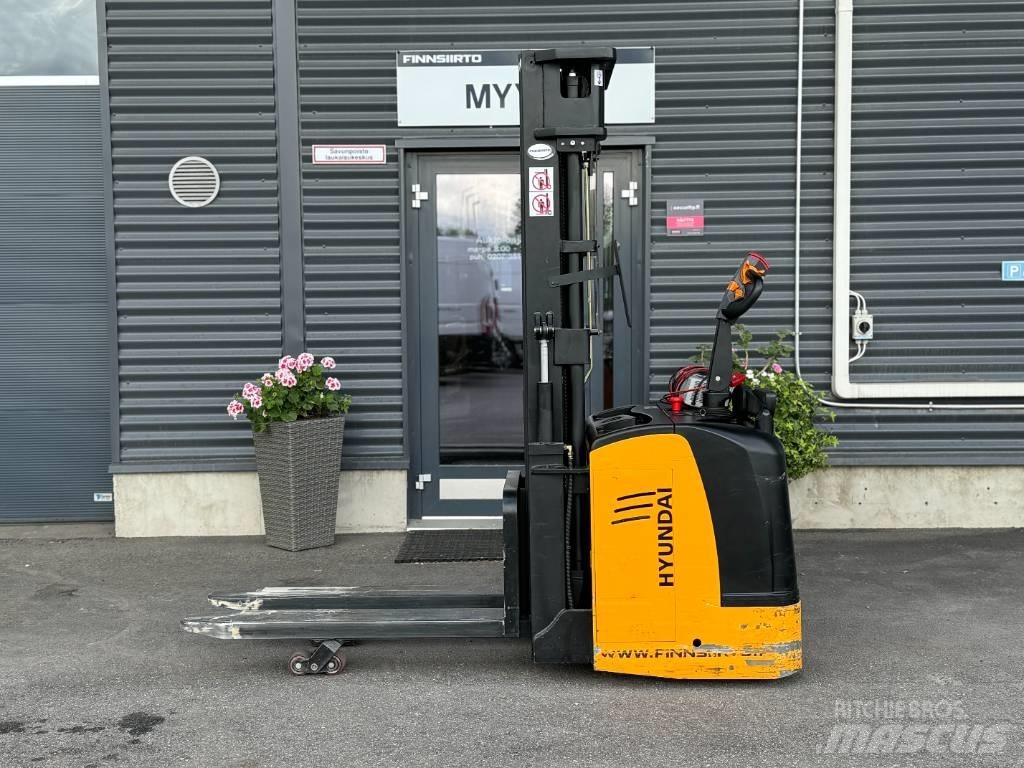 Hyundai 15ESR Stablere