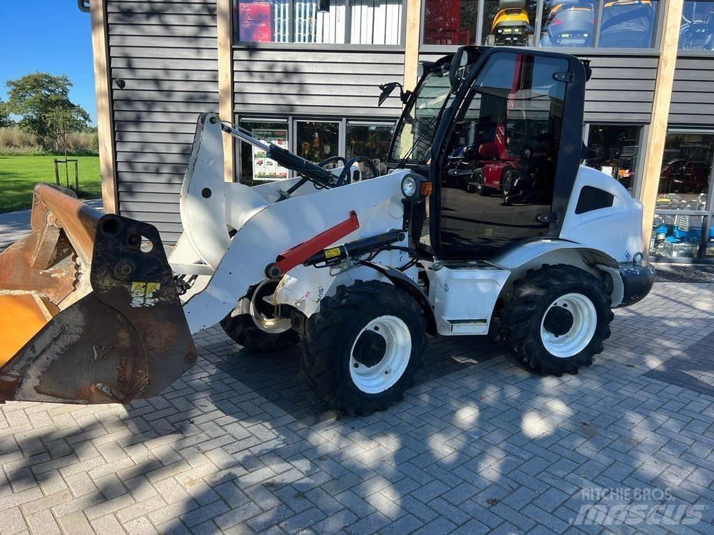 Yanmar 1201 Hjullastere