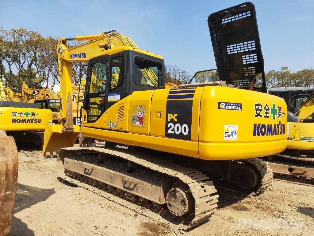 Komatsu PC200-7 Beltegraver