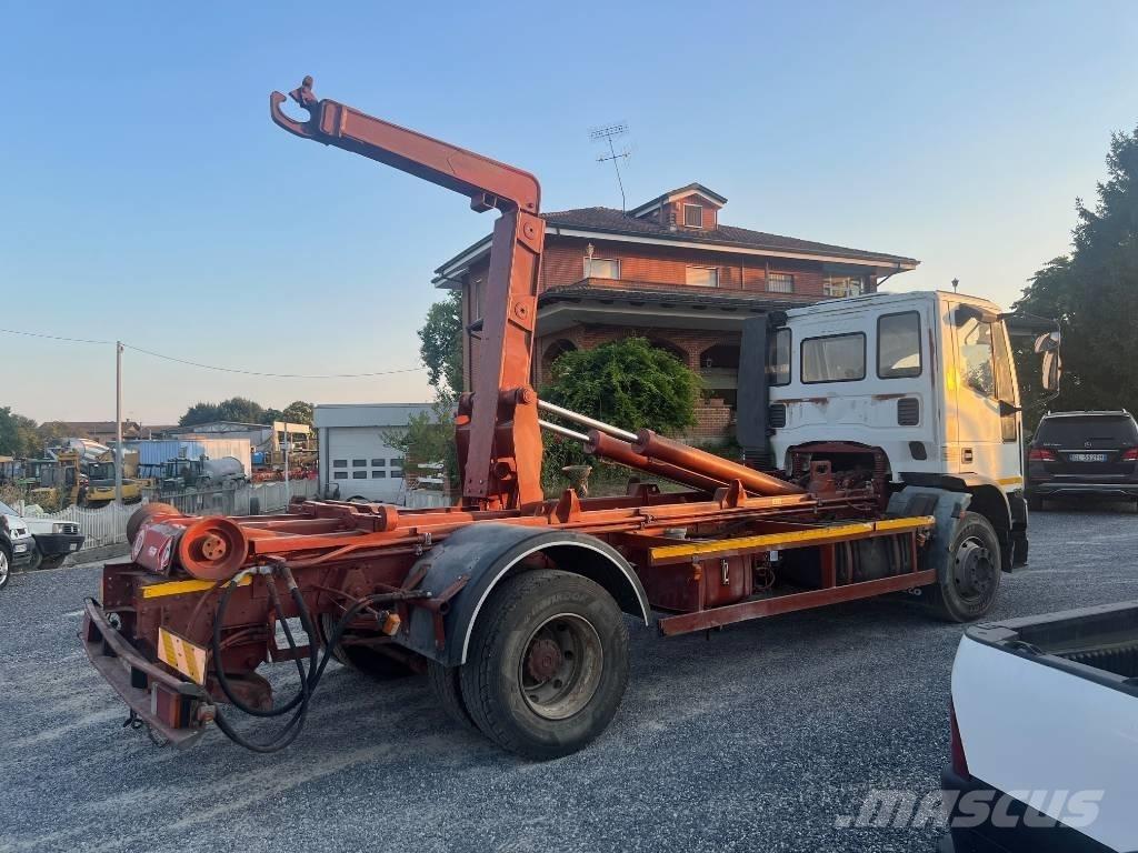Iveco 150E 23 Skapbiler