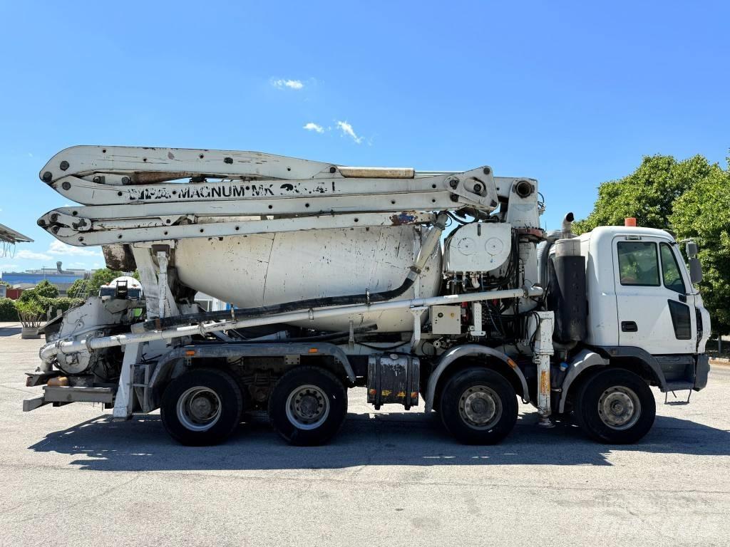 Astra Betonpompa Betongbiler