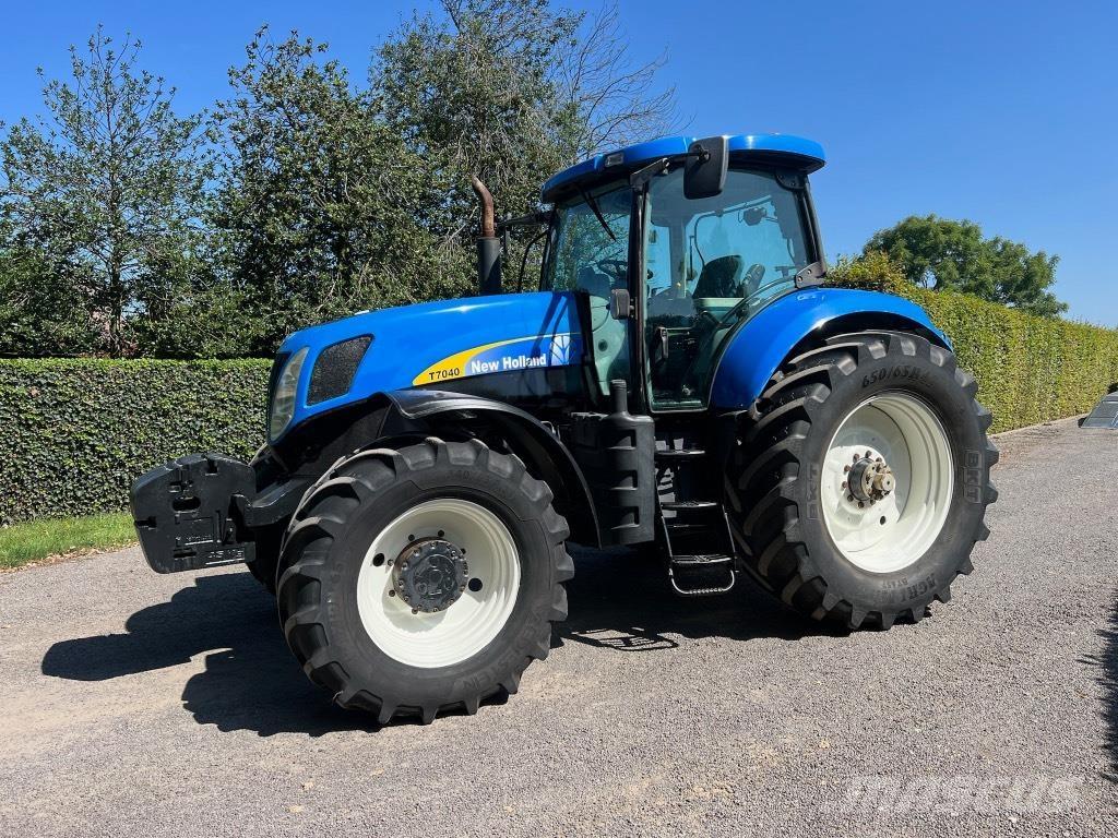 New Holland T 7040 Traktorer