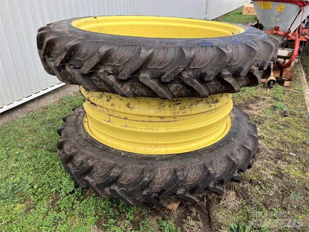 Taurus 270/95R44 Dekk, hjul og felger