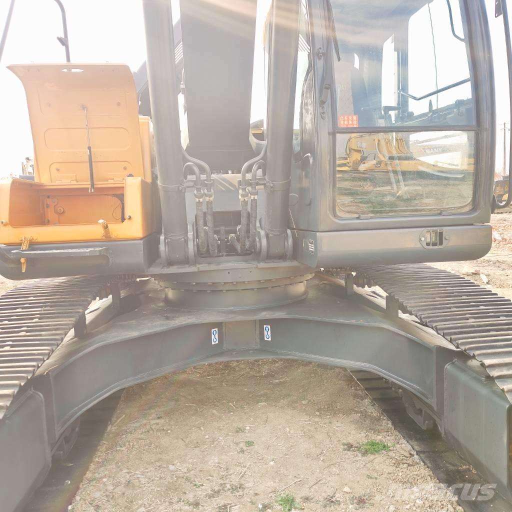 Hyundai R220LC-9S Beltegraver
