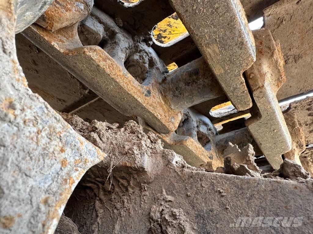 JCB JS 200 LC Beltegraver