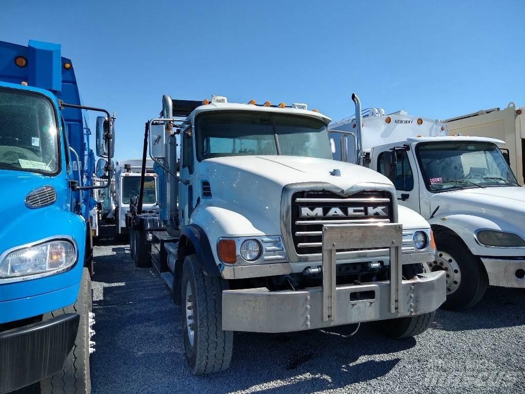 Mack GRANITE CV713 Renovasjonsbil