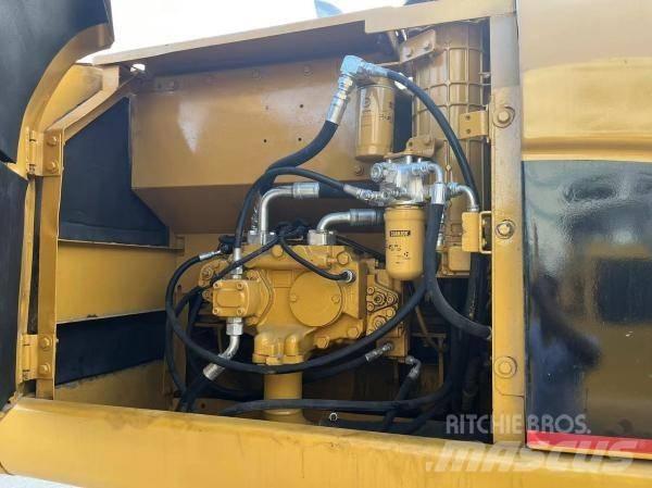 CAT 320 C L Beltegraver