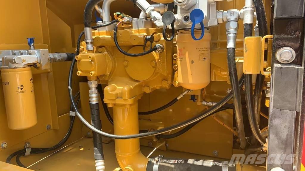 CAT 325 D L Beltegraver
