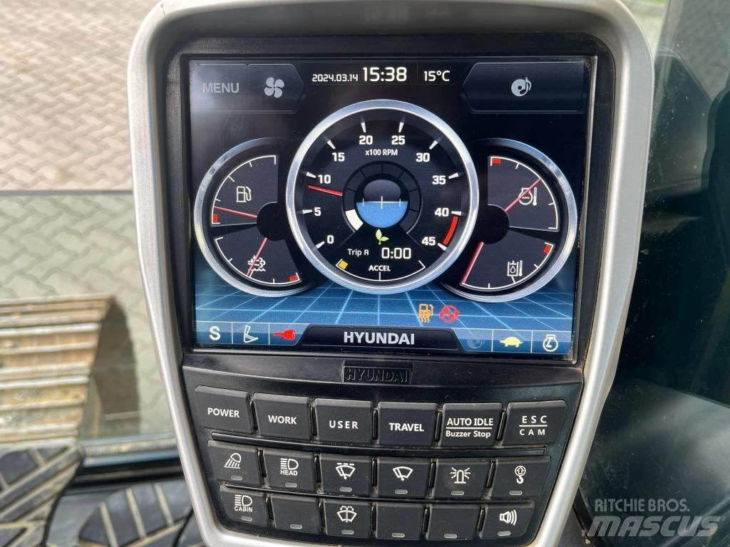 Hyundai HX 220 L Beltegraver