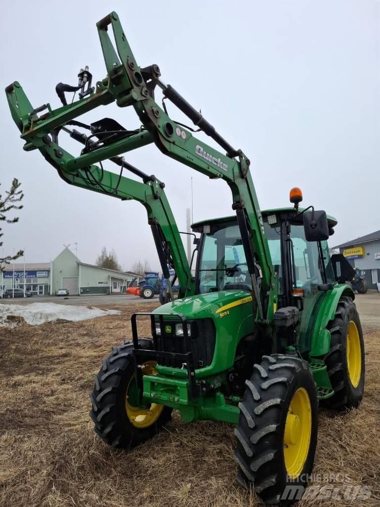 John Deere 5075 E Traktorer