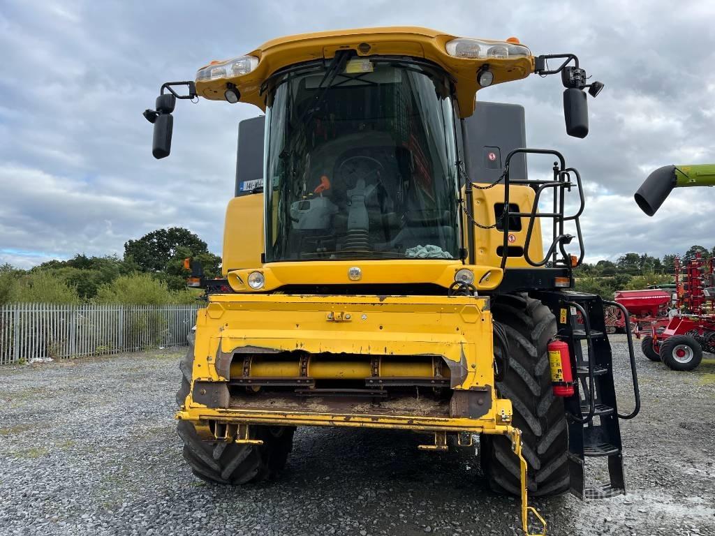 New Holland CX 8070 Skurtreskere