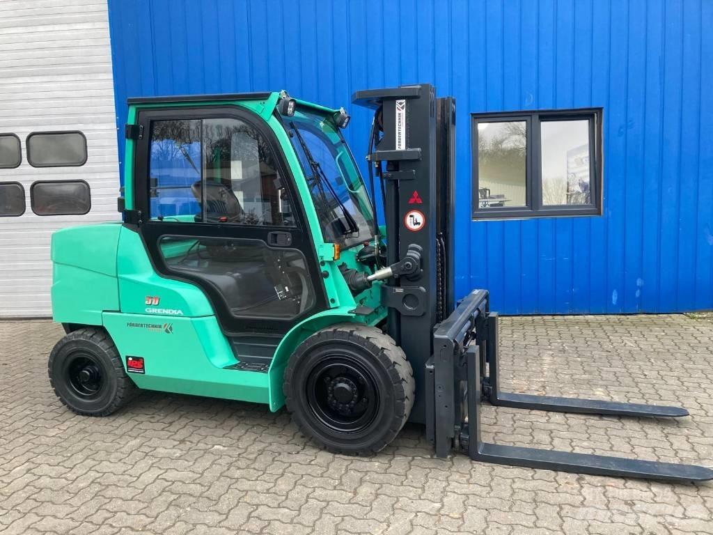 Mitsubishi FD 50 Diesel Trucker