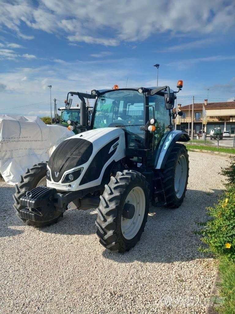 Valtra A 104 Traktorer