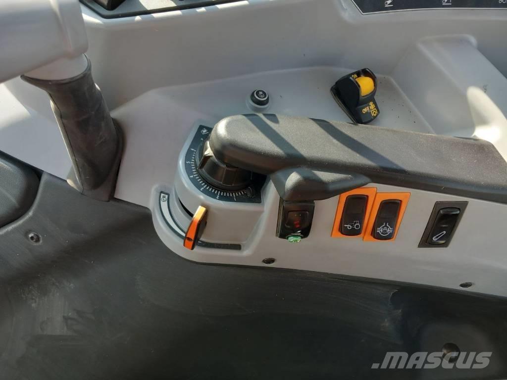 Valtra A 104 Traktorer