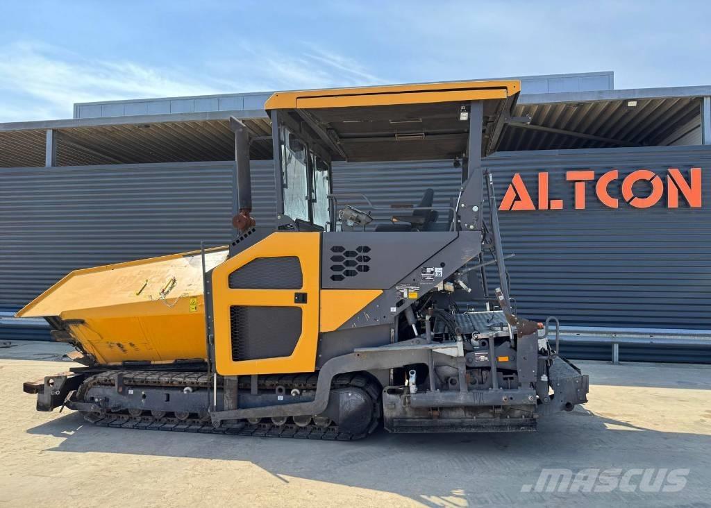 Volvo P 6820C Asfaltutleggere