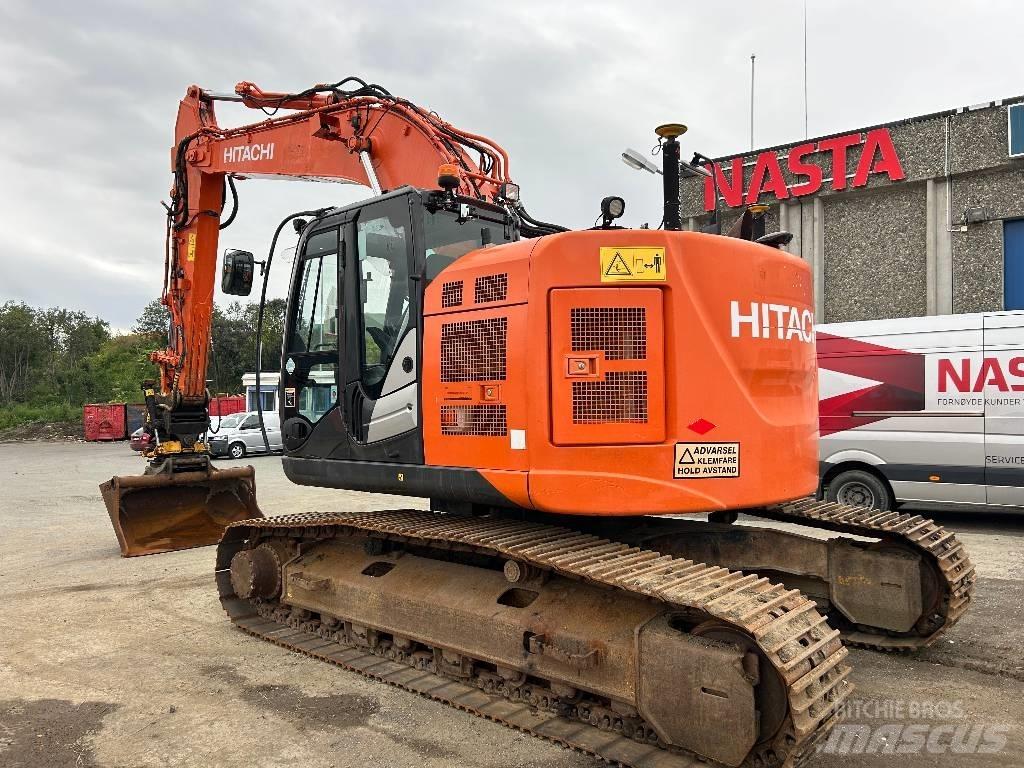 Hitachi ZX225USLC-5 Beltegraver