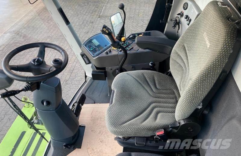 CLAAS AVERO 240 Skurtreskere