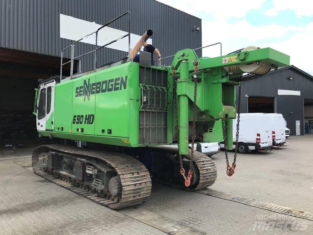 Sennebogen 690 Beltegående Kran