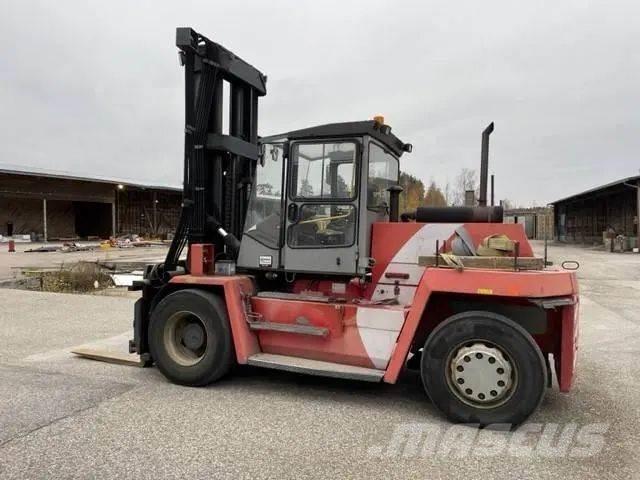 Kalmar DCD120-6 Diesel Trucker