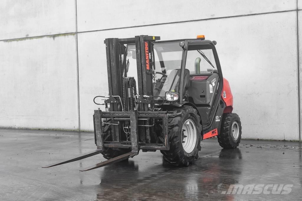 Manitou MC 30-4 D Diesel Trucker