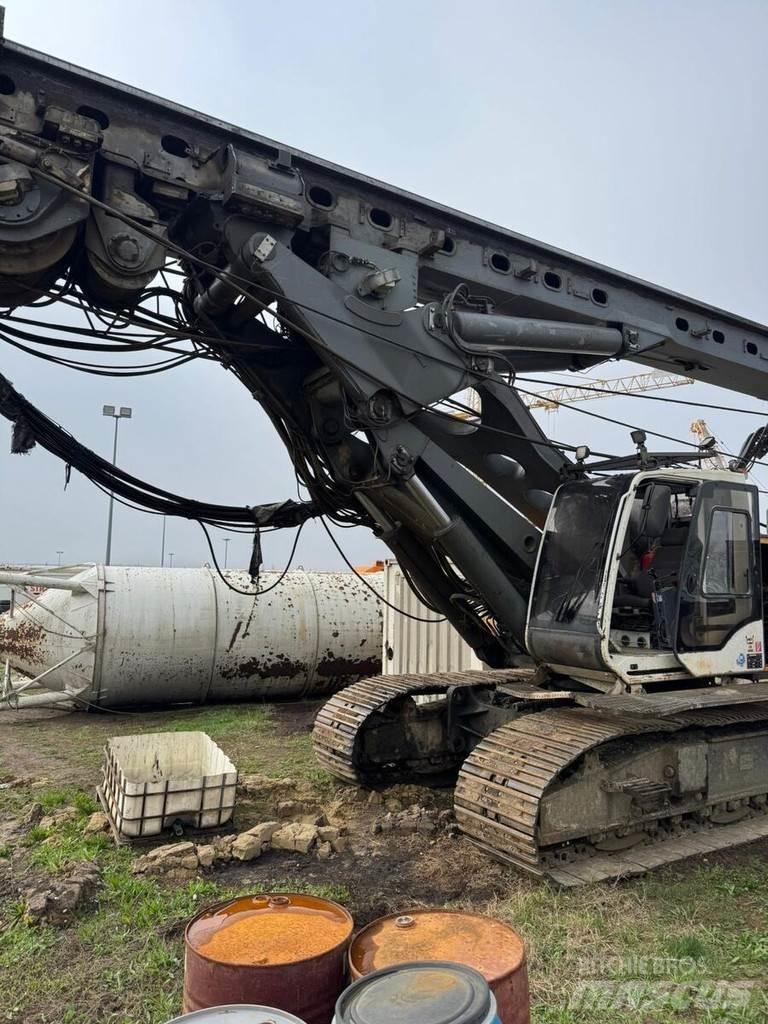 Liebherr LB 28 Store borerigger