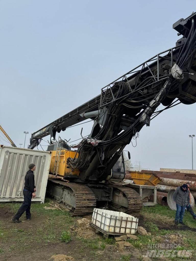 Liebherr LB 28 Store borerigger