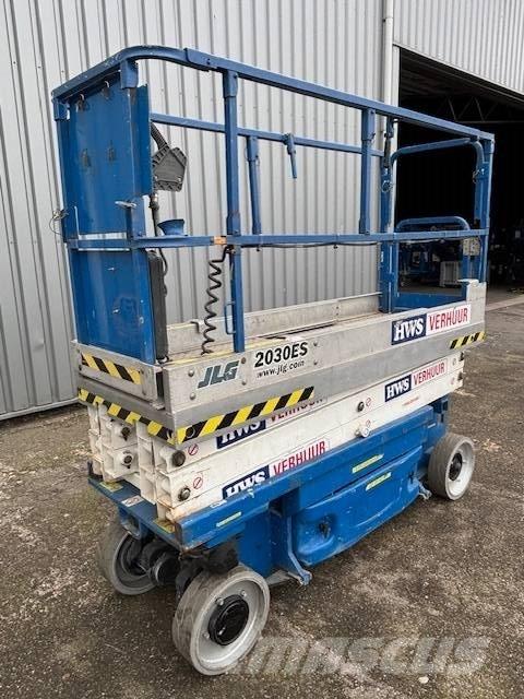 JLG 2030 ES Sakselifter