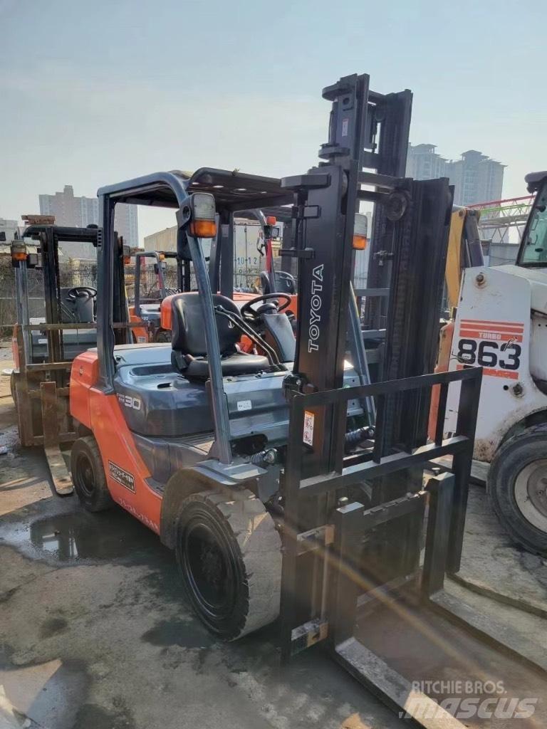 Toyota FD 30 8f Diesel Trucker