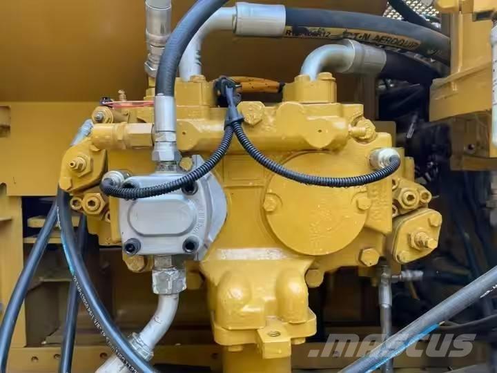 CAT 320 C Beltegraver