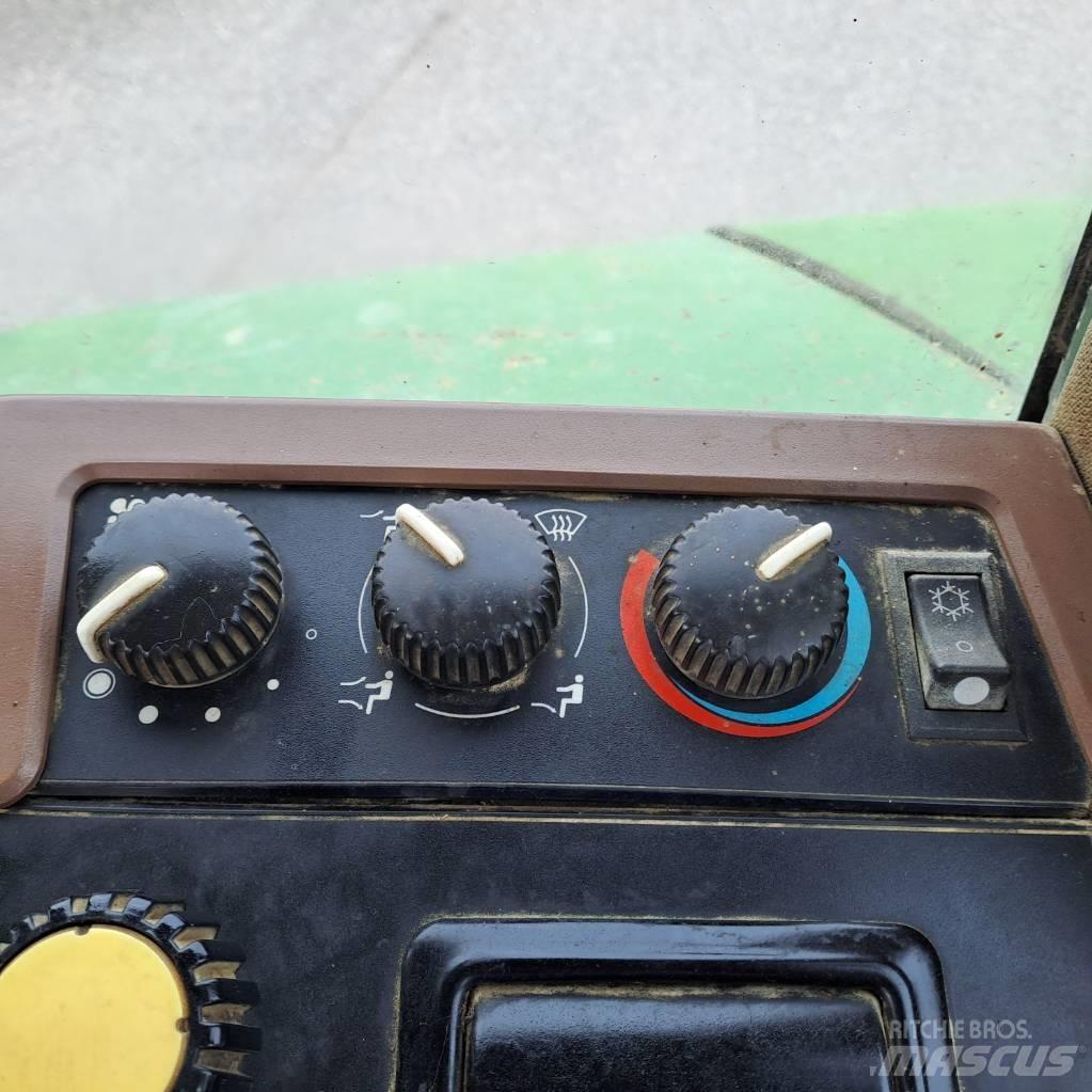 John Deere 7700 Traktorer