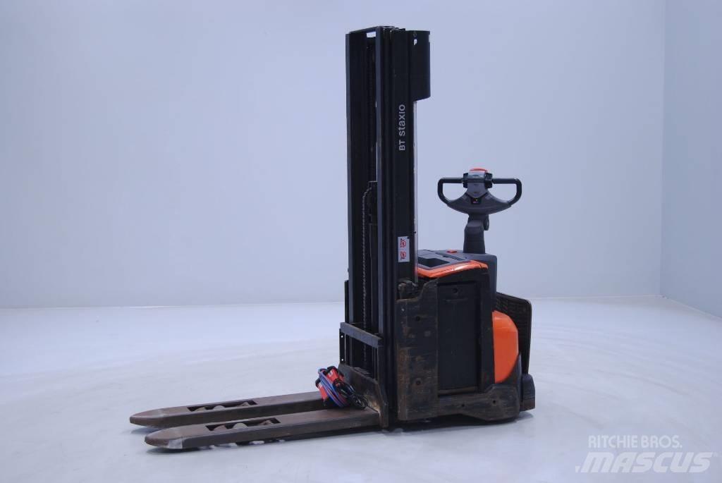 Toyota SWE120L Ledestablere